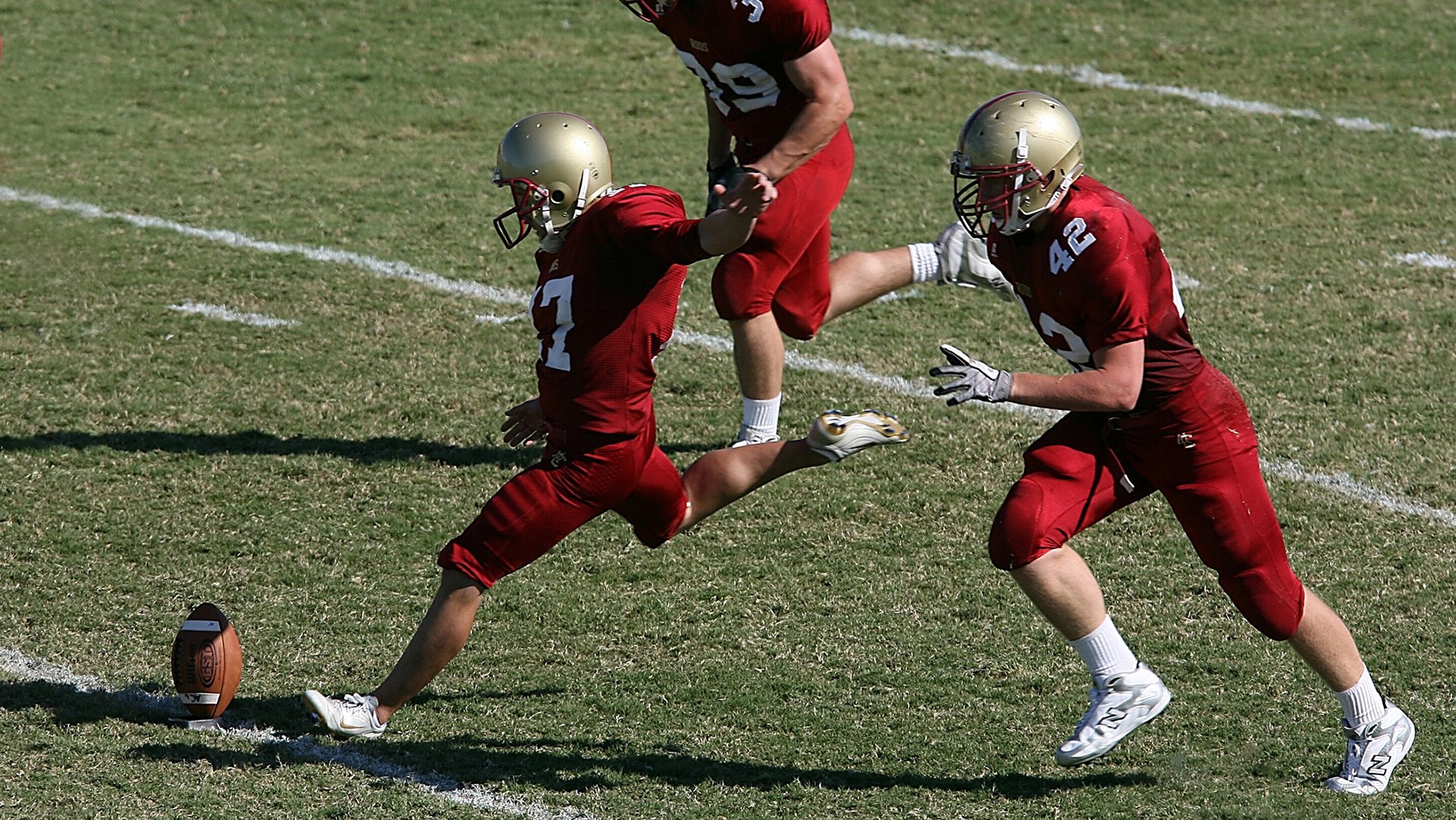 法甲决胜瞬间,专家深度剖析战术布置中的微妙变化与应变能力,法甲胜负关系
